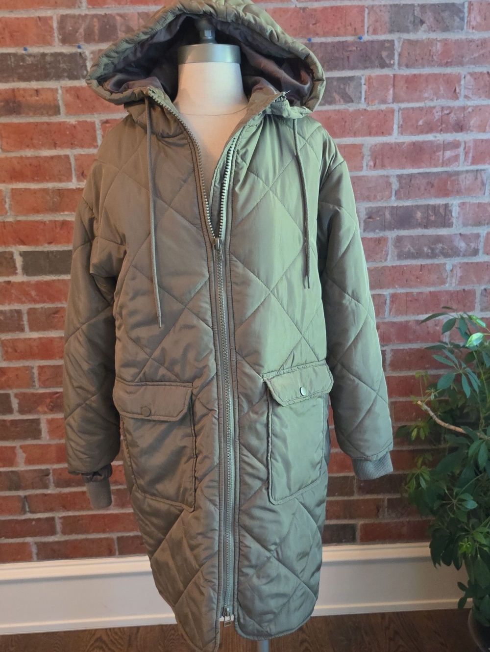 Ashley By 26 International Olive Green Quilted Hooded Puffer Coat Womens Size M